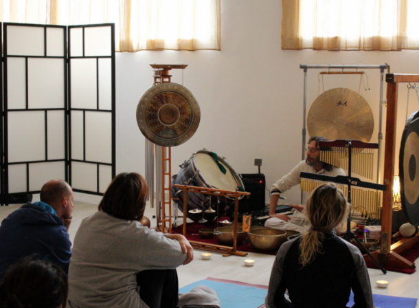 l'immagine raffigura: EVENTO: Meditazione con Campane Tibetane, Gong, Strumenti Etnici
